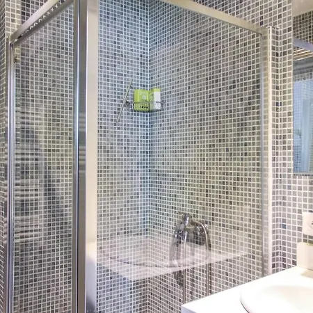Apartment Lumineux Avec Terrasse Jardin Et Acces Piscine Villefranche-sur-Mer