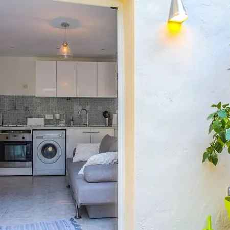 Lumineux Avec Terrasse Jardin Et Acces Piscine Apartment