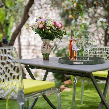 Apartment Lumineux Avec Terrasse Jardin Et Acces Piscine *
